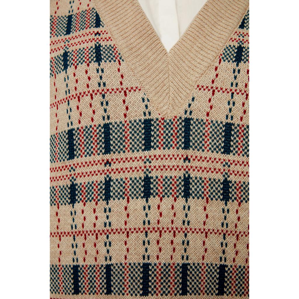 Steinfarbener Strickpullover mit V-Ausschnitt Tctaw22uv0050