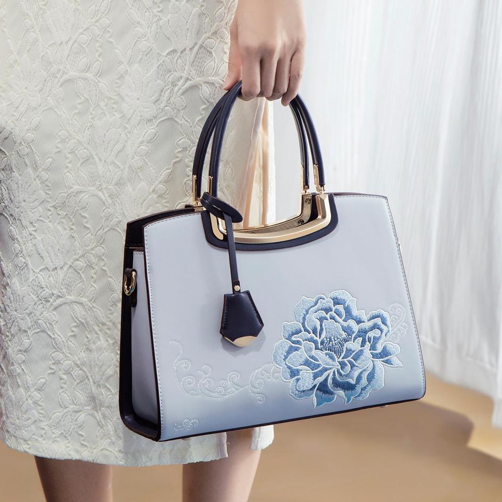2024 Summer Chinese Embroidery Ladies Handbag - Elegant Gift for Mothers and Mother-in-Laws