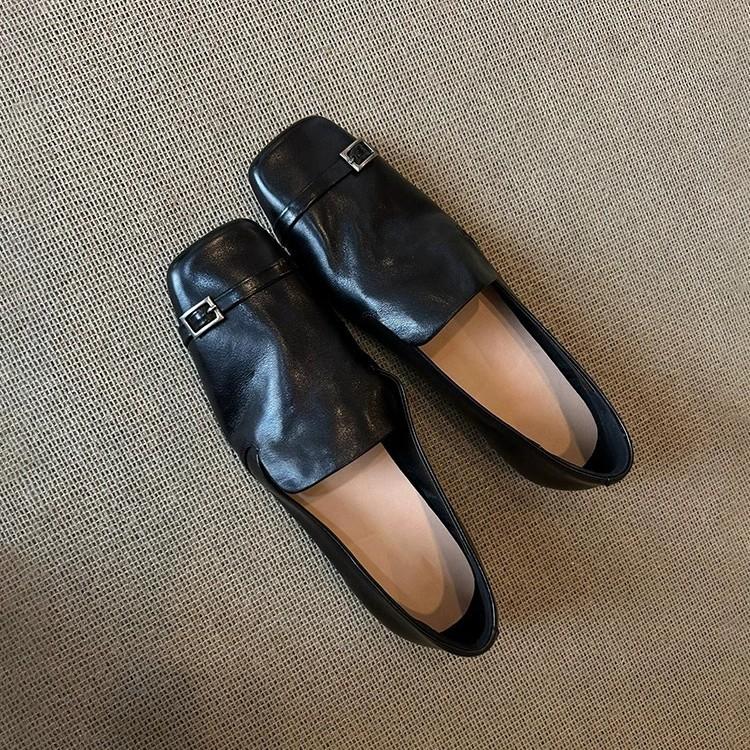 Retro British Style Leather Square Head Women's Design Sense Niche Flat-soled Small Leather Shoes