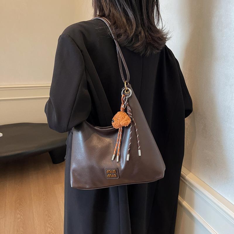 

Трендова повсякденна сумка-тоут жіноча 2024 осінь та зима нова ретро модна сумка на плече нішева проста та універсальна з високим відчуттям 31*9*30 темно-коричневого кольору