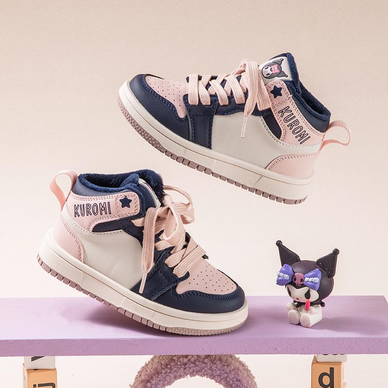 Kuromi Kinder Mittelhohe Rutschfeste Skateschuhe - Winter 2025 Samtige Wärme, Trendiges Design für Jungen & Mädchen