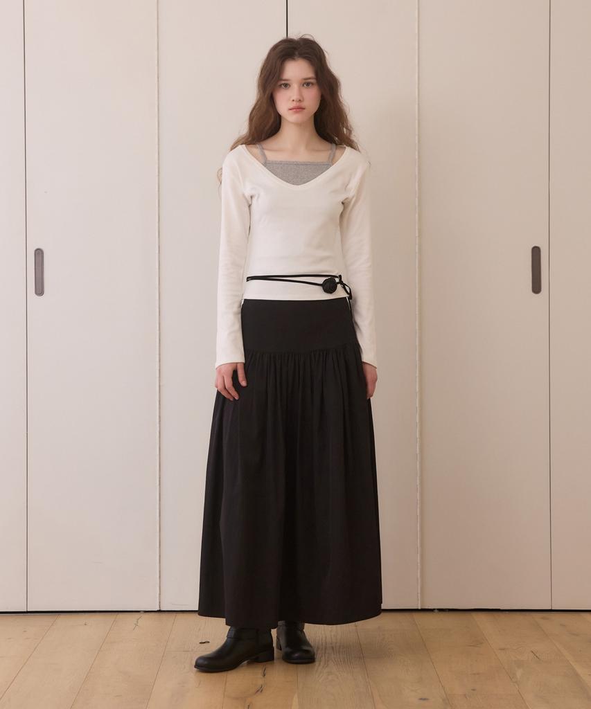 Adowl Drop Waist Shirring Long Skirt - Black