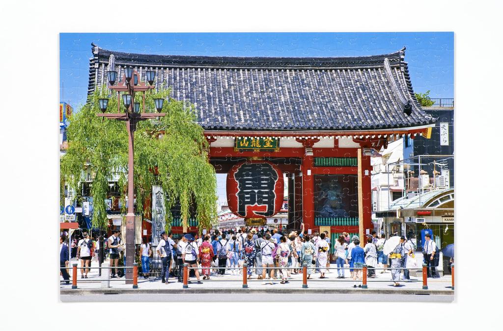 Beverly (BEVERLY) [Made in Japan] 300-Piece Jigsaw Puzzle Tokyo Asakusa Kaminarimon (26 x 38 cm) 300-079