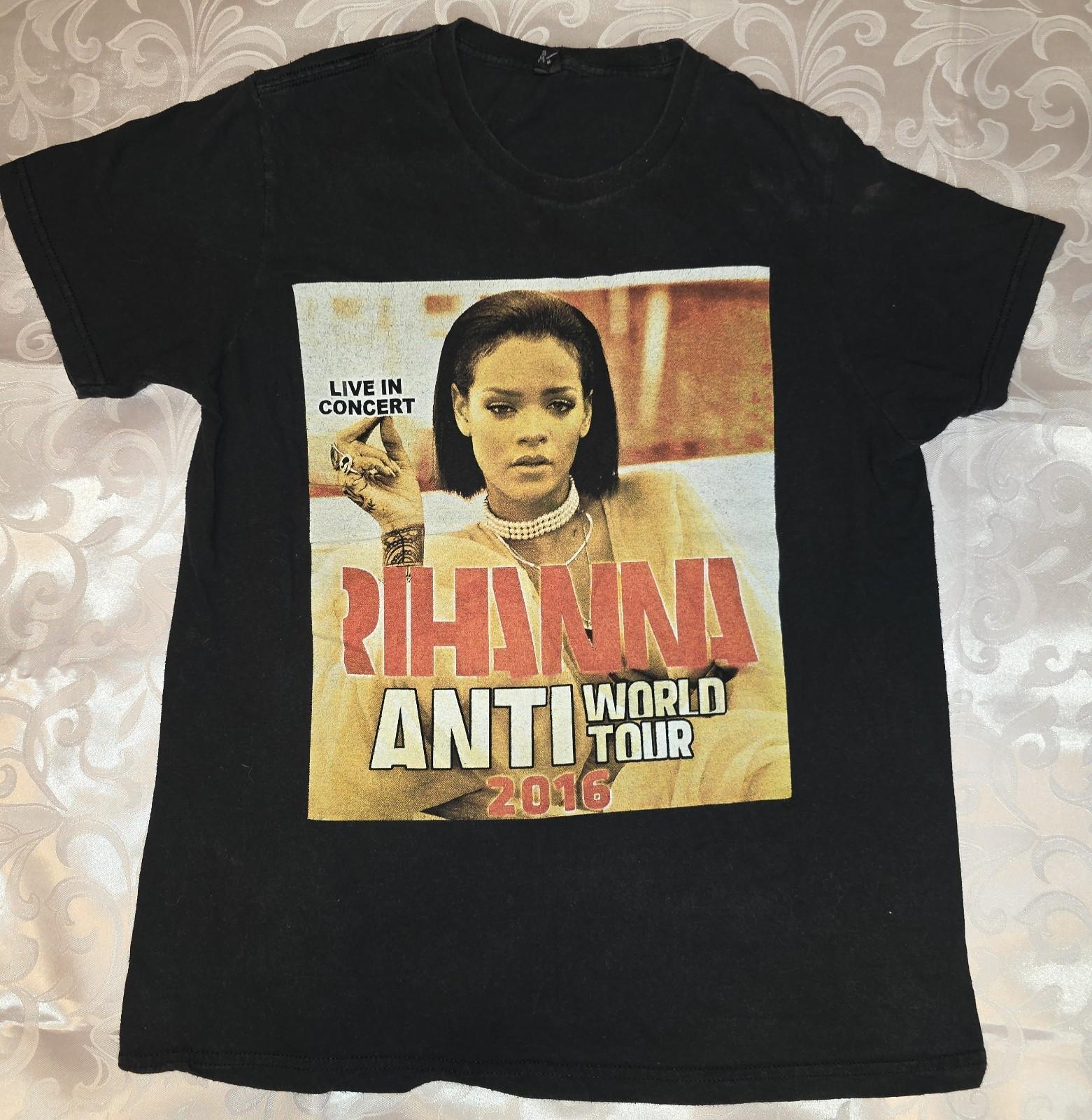 Rihanna Travis Scott Anti World Tour 2016 Graphic Band Rap Tshirt Adult Medium Unisex T-Shirt S