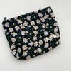 Capacity Large Portable Pen Bag Small Fresh Embroidery Daisy Makeup Style Bag