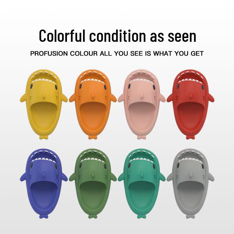 Rekin Kreskówkowy Antypoślizgowe Letnie Kapcie dla Dorosłych - Urocze, Modne, Do Wewnątrz i na Zewnątrz