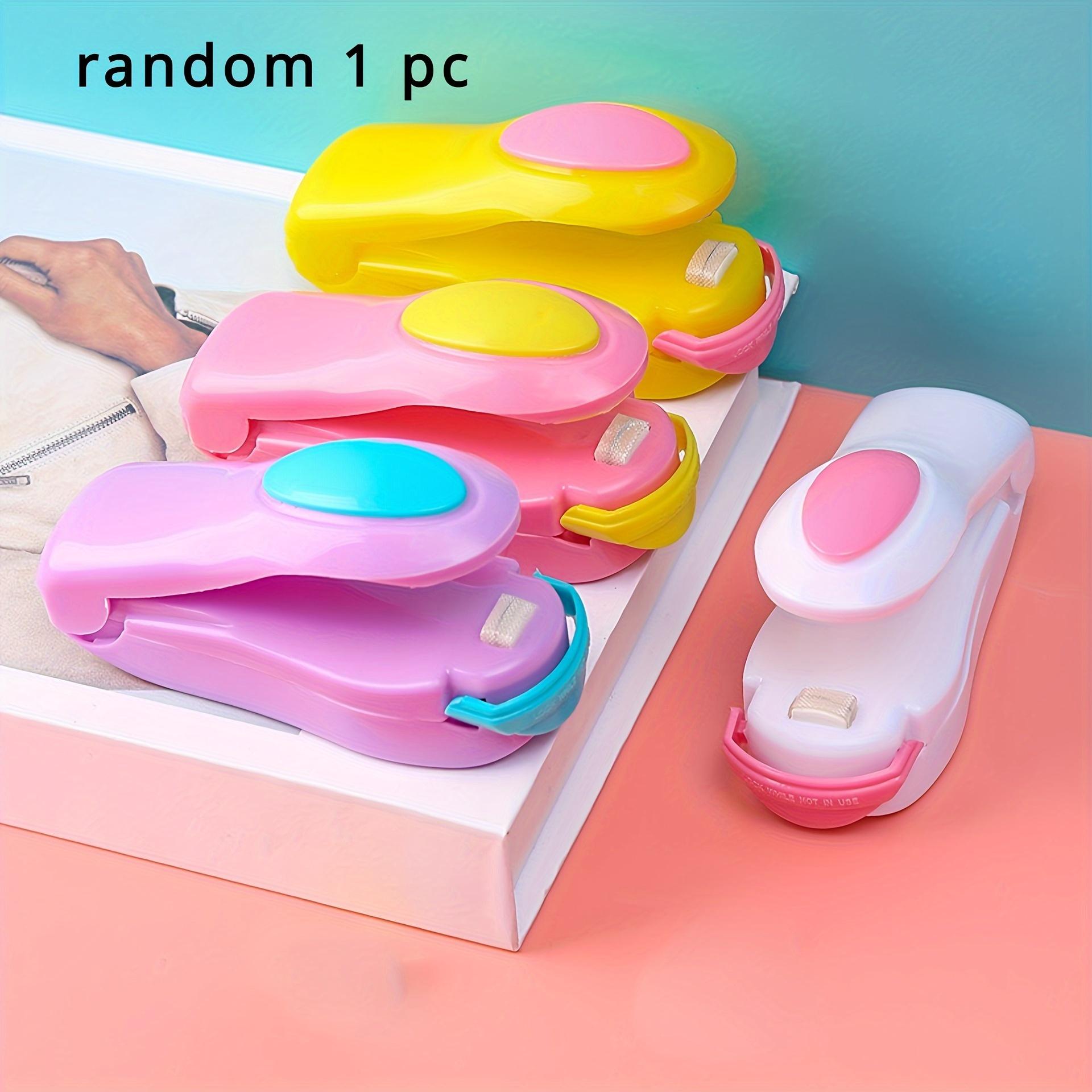 

1PC Portable Handheld Heat Sealing Machine Suitable for Food, Snacks, and Plastic Bags - Convenient To Use, Suitable for Home