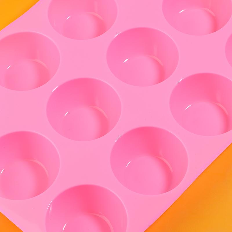 Formă din silicon cu 12 cești, brioșe, cupcake, tigaie antiaderență, săpun, instrumente pentru prepararea ciocolatei, mașină de spălat vase, cuptor cu microunde, tigaie de panificație