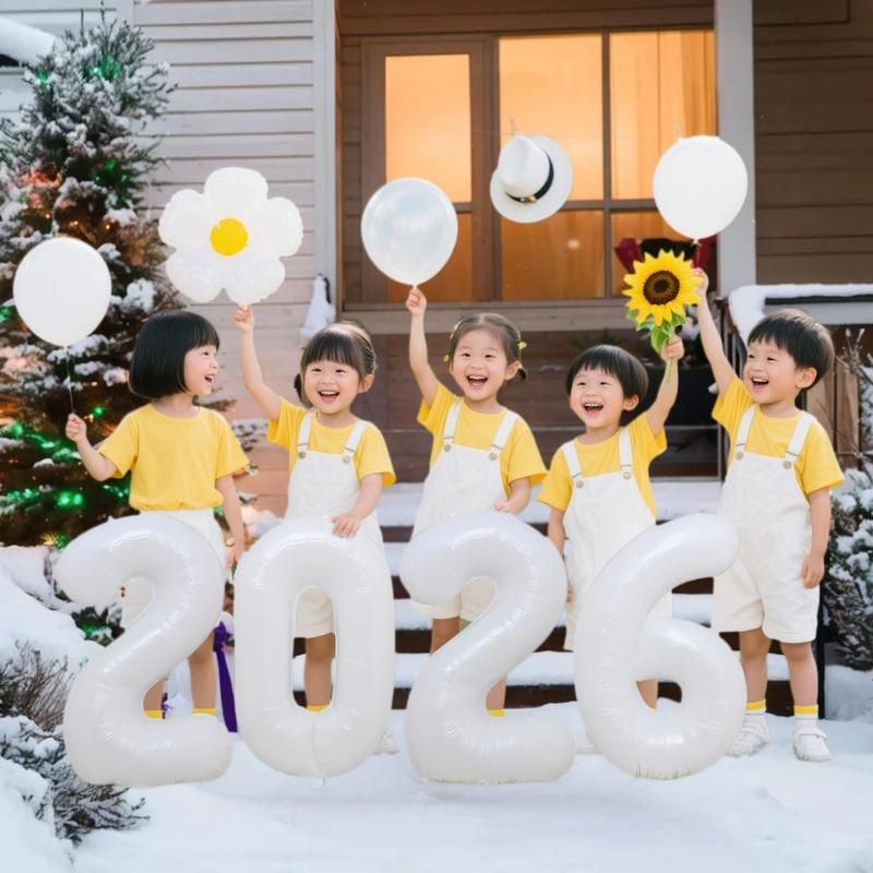 2026 Number Foil Balloons, Party Favors for New Year Eve and Christmas, Home Decor Photo Booth Props Navidad