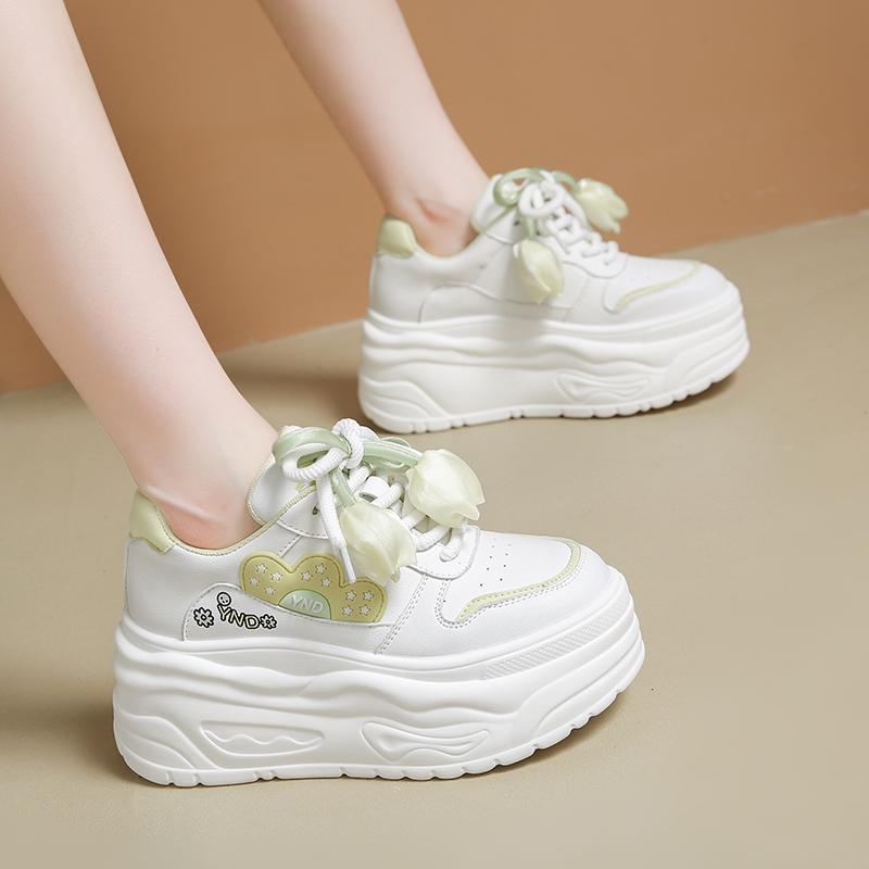 Fashion 8 CM Women Platform Sneakers Casual Outdoor Simple Design Skateboard Comfortable Lace Up Sneakers Running Sports Shoes Female