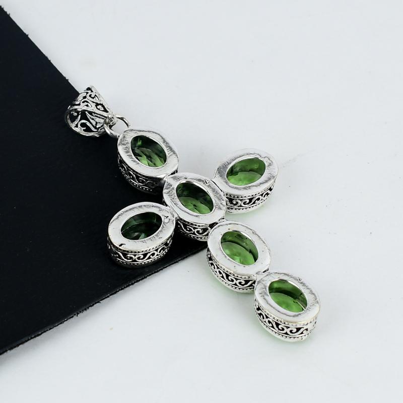 Colgante de Gema Amatista Oscura Plata de Ley 925- Diseño de Cruz Hecho a Mano, Joyería para Uso Diario, Regalos de Colgante de Amatista Oscura Único