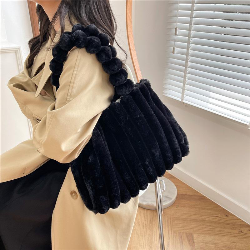 Fashion Designer Faux Fur Tote Bag for Women Handbags Autumn Winter Plush Shoulder Crossbody Bags