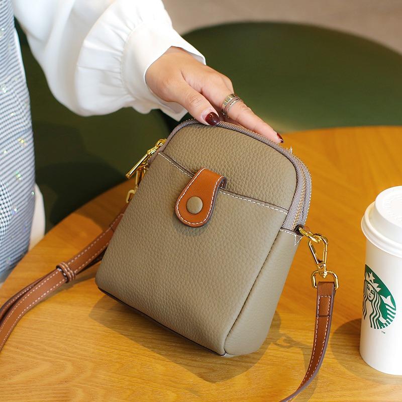 Fashion Versatile Small Bag Women's Shoulder Bag New Shell Bag Niche Design Change Bag Messenger Bag