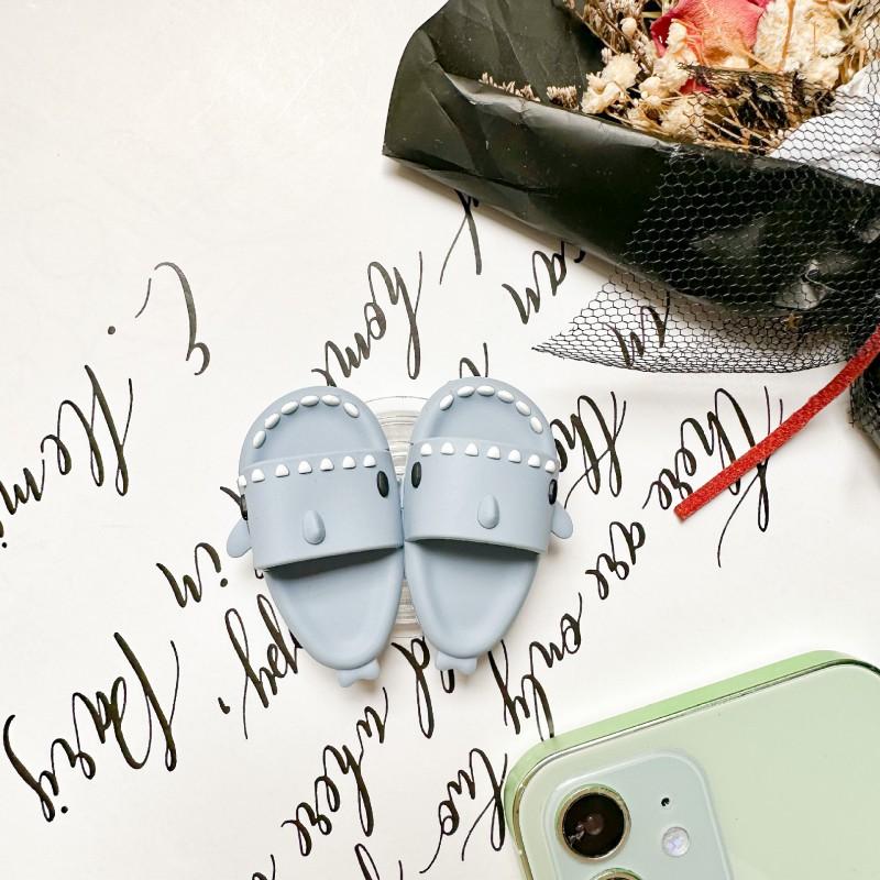 

Cute Little Shark Simulation Slippers Phone Case Airbag Bracket Adhesive Type Scalable Watching Drama Online Course Support Stand