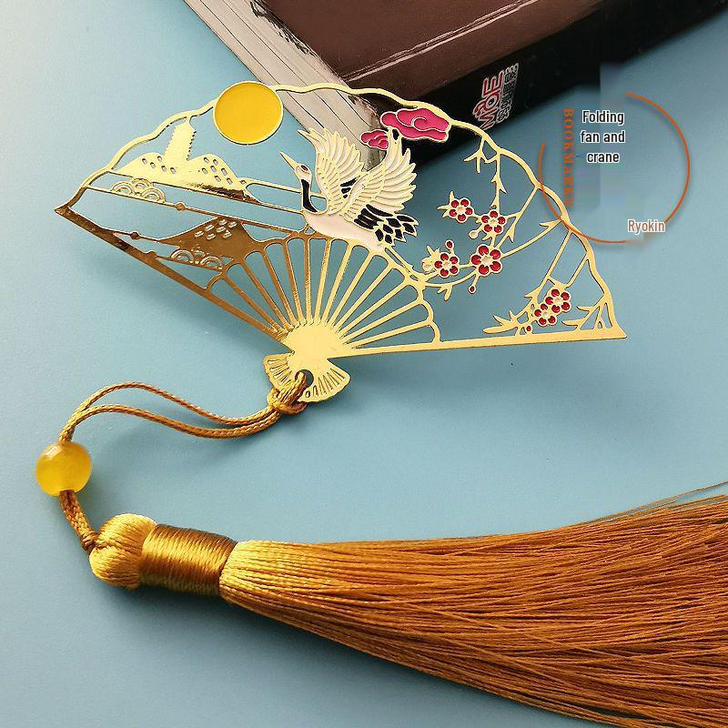 Classical Chinese Style Metal Bookmark with Tassel – Elegant Student or Teacher Gift