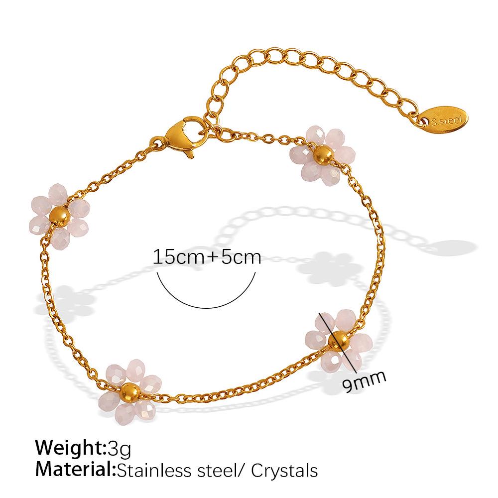 European & American Fresh Flower Stainless Steel Bracelet with Women's Niche Design and Titanium Steel Necklace Set.