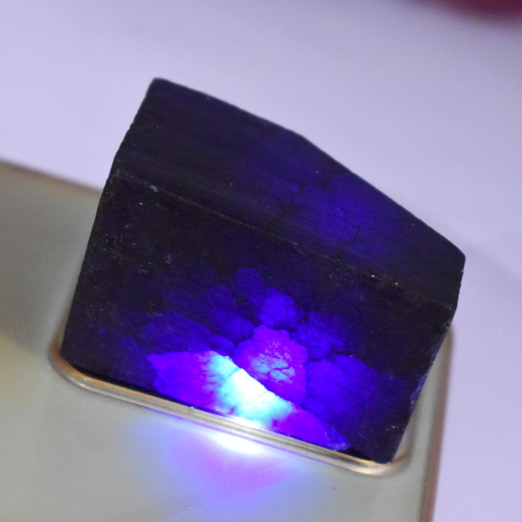 Natural Sapphire Blue Rough Uncut Huge Size 555 Ct CERTIFIED Loose Gemstone