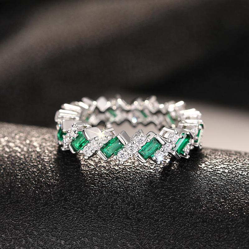 Cao Shi Elegancki Geometryczny Pierścionek z Cyrkoniami dla Kobiet - Luksusowy i Stylowy Dodatek Modowy