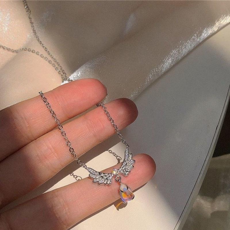 Design Zircon Angel Wings Pendant Necklace for Women Vintage Simple Silver Moonstone Necklace Y2K Jewelry