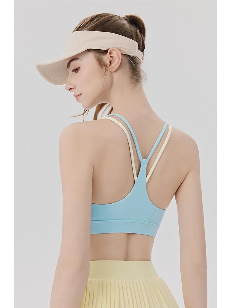 Women's Moisture-Wicking Sports Bra with Padded Straps - Quick-Drying Fitness Tank for Yoga, Pilates, and Tennis