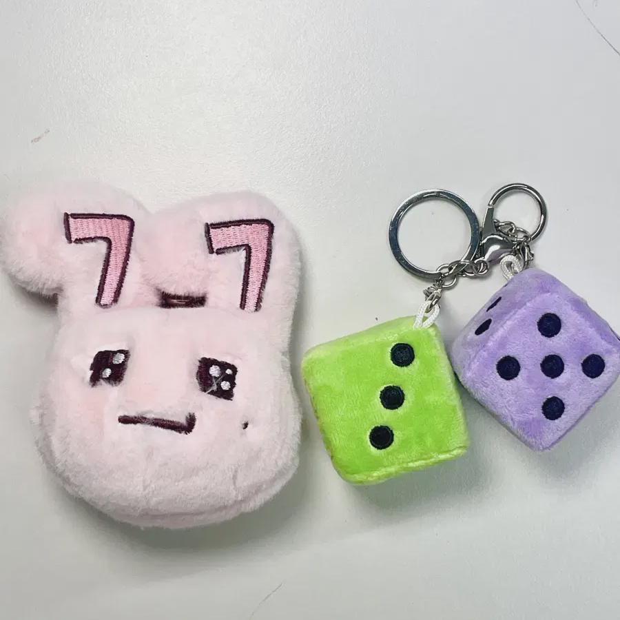 

Iu Yuanna 7th Lucky Doll Set