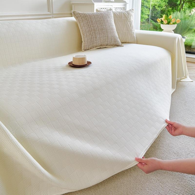 Summer Cool Sofa Cover Ice Silk Slip Resistant Sofa Throw Cushion Protector Non Slip Sofa Mat 210*130