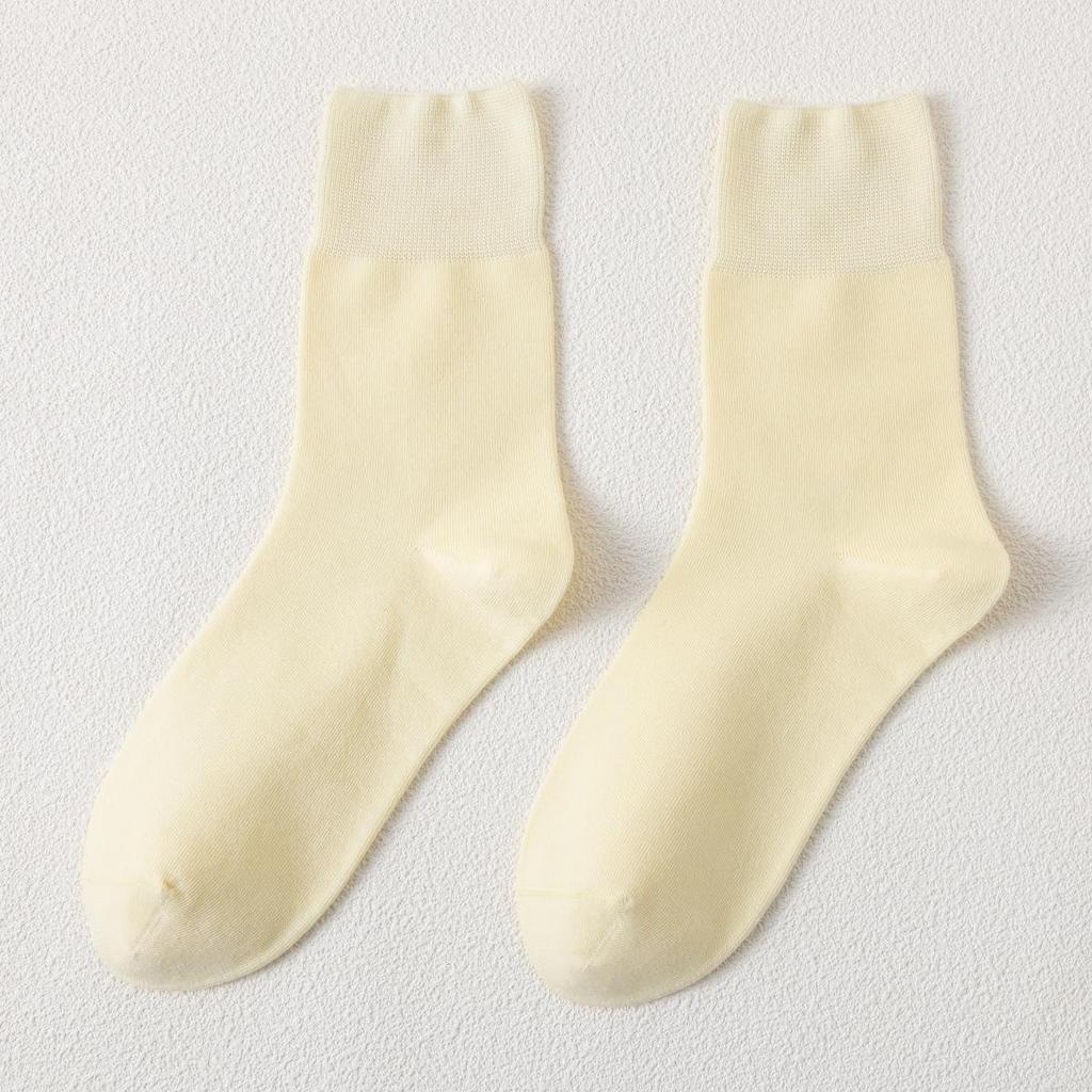 Women's Odor-Resistant Thin Cotton Socks - Mid-Calf, Sweat-Absorbent, Anti-Pilling, Solid Color, Seamless, Versatile for Spring/Summer.