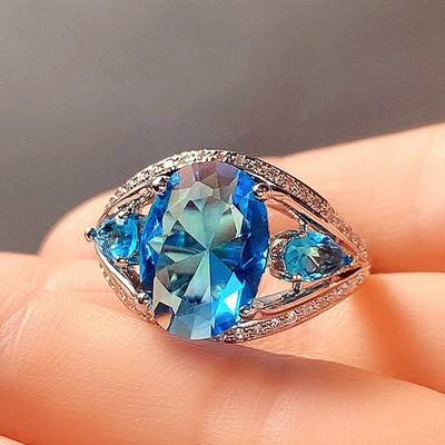 Gorgeous Big Oval Blue CZ Rings for Women Novel Design Elegant Female Accessories Anniversary Party Rings Fashion Jewelry