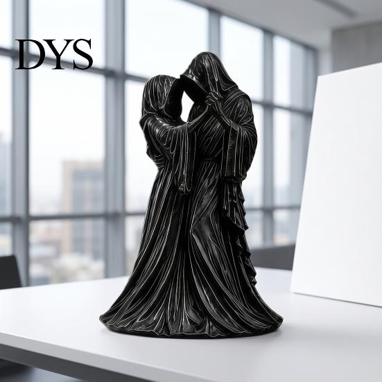 Detailed Gothic Craft Faceless Lovers Figurine, Dark Ghost Couple Sculpture, Mysterious Halloween Statue Desktop Ornament for Shelf Mantel Table Home