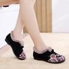 2025 Winter Cotton Shoes Embroidered Bag with Middle-aged and Elderly Warm Ethnic Wind Comfortable Soft Sole Mother Cotton Shoes