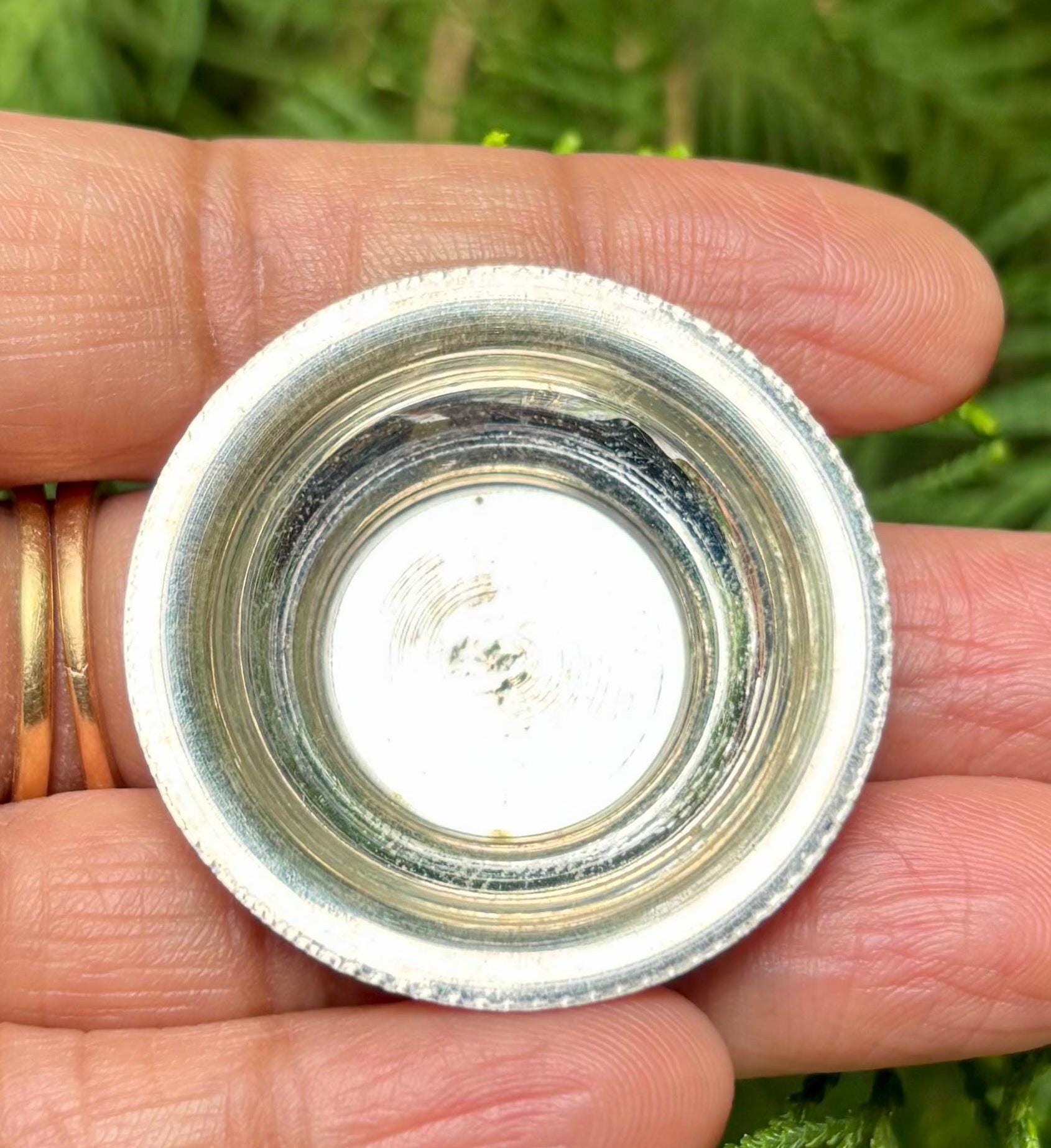 999 Silver Hindu Religious Plate for keeping in Temple Puja 3.8 cm 5.5 gm Temple Pooja Hindu Religion Free Ship One Size