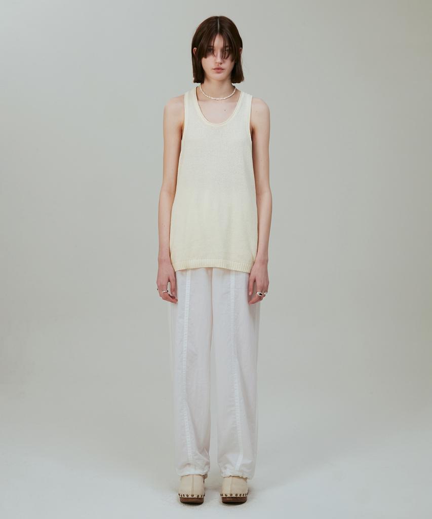 INSILENCE WOMEN Boucle Sleeveless Knit Top Cream