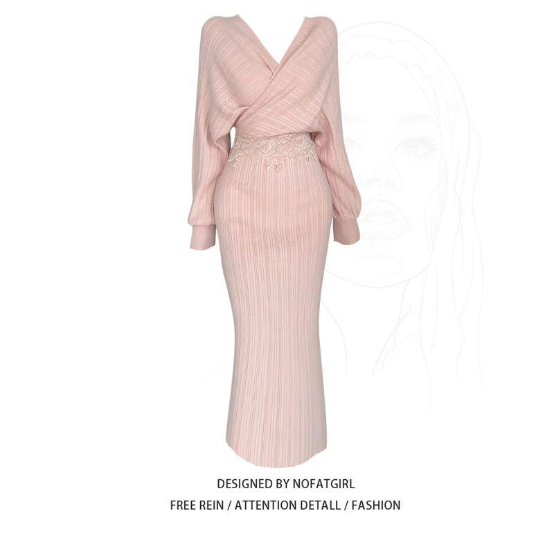 

Plus-Size French-Style Batwing Sleeve Tie-Waist Knit Dress for Women, Autumn and Winter, Waist-Cinching, Slimming, Bodycon Long Dress Dress M