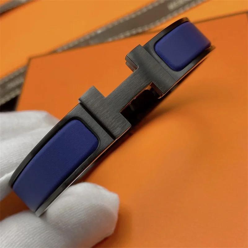 2025 Nouveau Bracelet Couple Simple Polyvalent Bracelet Mode Bracelet Bijoux Cadeau pour Petite Amie Cadeau à Choisir Absolument