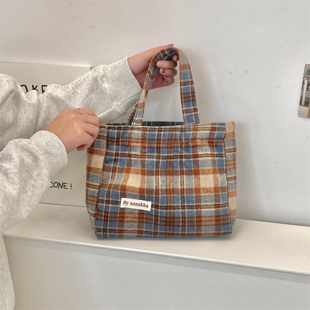 Stylish Plaid Tote Bag With Spacious Design Perfect For Daily Commuting And Work