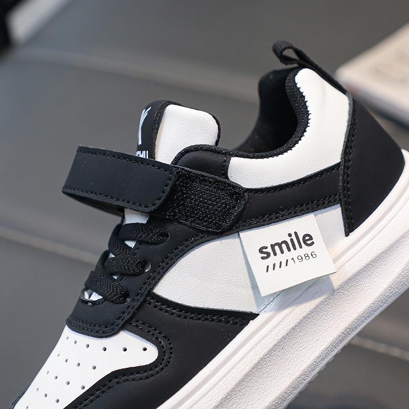 Korean Version of Fashion Versatile Boys and Girls Shoes 2025 Spring and Autumn Casual Velcro Children's Sports Shoes Casual Shoes