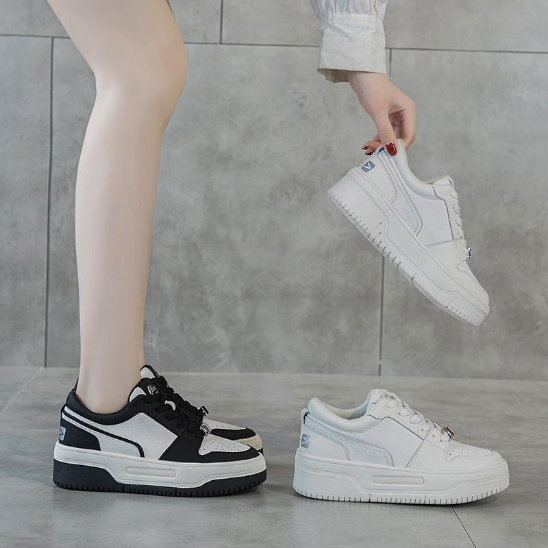 Round head color matching board shoes for women's 2025 spring new thick-soled leather little white shoes breathable and versatile casual shoes single