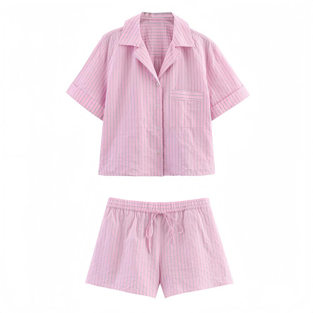 

2025 Spring/Summer Women s Striped Shirt & Loose Shorts Set Medium