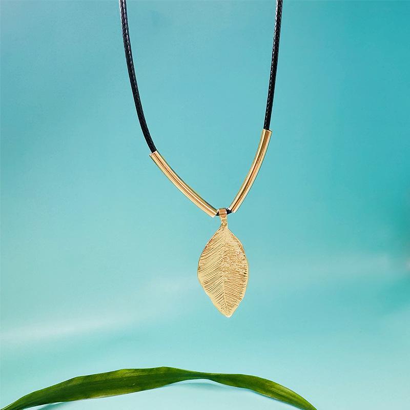 Personalized Simple Leaf Earrings Necklace Set Temperament Classic Retro Earrings