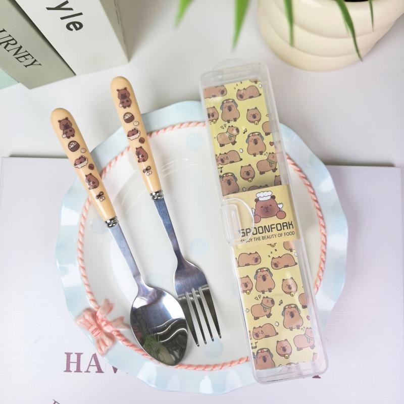 Přenosný kreslený kapybara nerezový příbor dvoudílná sada vidlička lžíce studentské jídelní sady kuchyňské nádobí