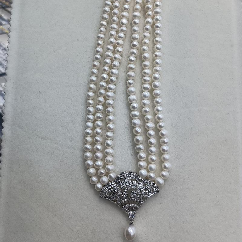 Zhuji Freshwater Pearl Necklace with Fan-shaped Pendant - Elegant, Retro, Versatile Women's Choker for Spring