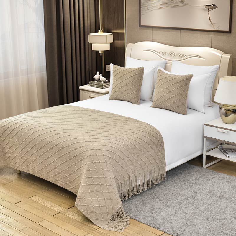 

1 Piece Blanket Large Knitted Leisure Hotel Decor Bed End Towel Comfortable Bedspread Soft Blanket Sofa Cover Tassel Shawl 127x172cm