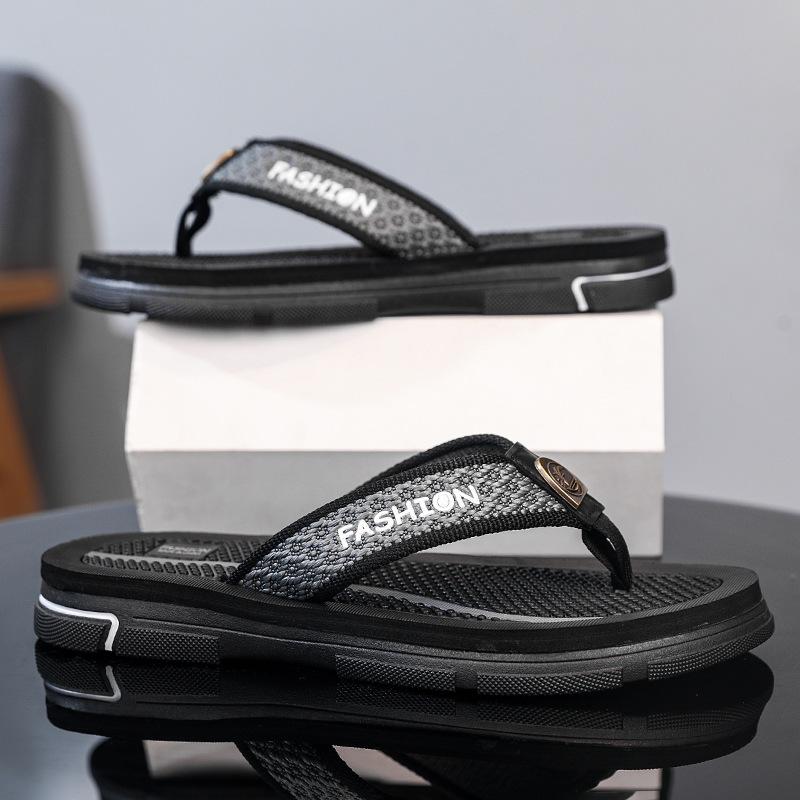 

Flip-flops men s 2025 summer new breathable casual non-slip slippers classic foot-pinching cool slippers Flip-flops 45 серый