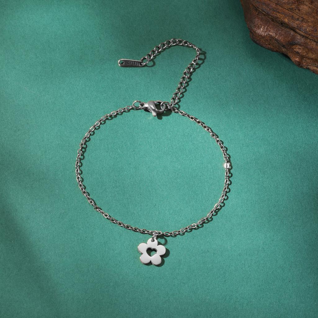 Teamer Adjustable Flower Heart Bracelet Stainless Steel Minimalist Jewelry for Women Girls Gold Color Lucky Charm Birthday Gift