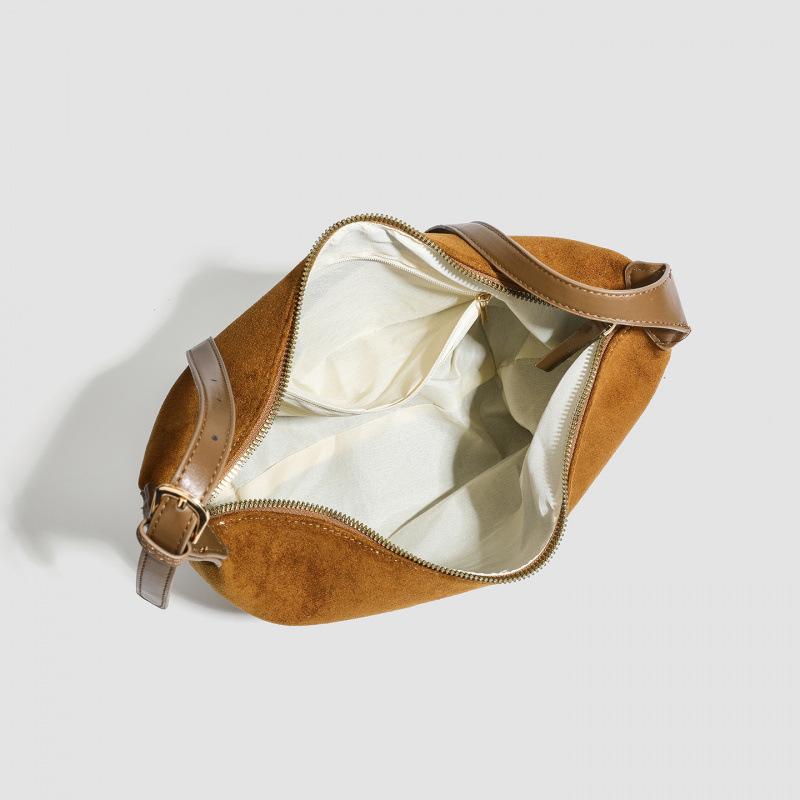 Retro Bag Women's Large Capacity 2025 New Autumn and Winter Tide with Casual Shoulder Shopping Bag Commuter Tote Bag