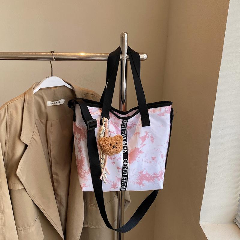 Korean Version of Casual Large-capacity Underarm Tote Bag 2025 Spring Foreign Style Personalized Commuter Simple Style Women's Shoulder Bag