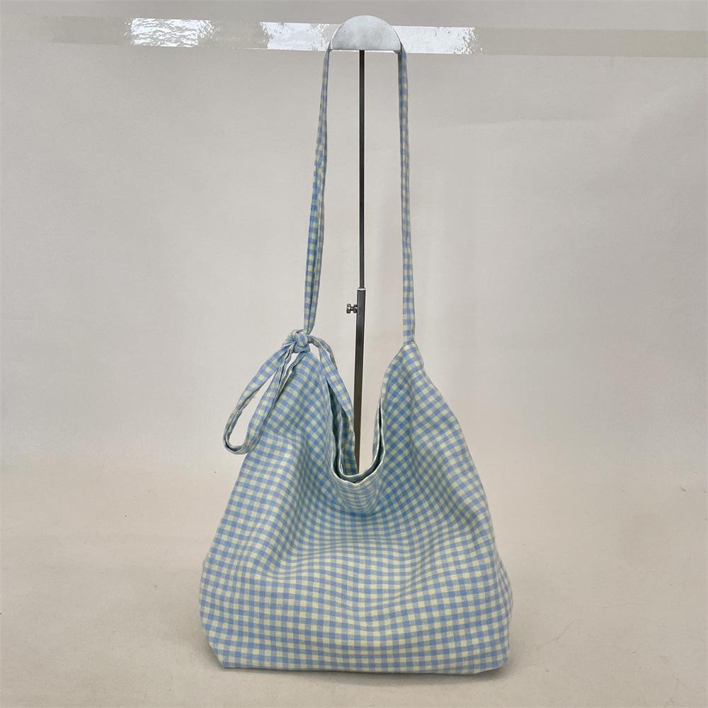 61282 Large Plaid Canvas Bag - Multi-functional Shoulder, Crossbody, and Handheld Bag for Shopping or School Use