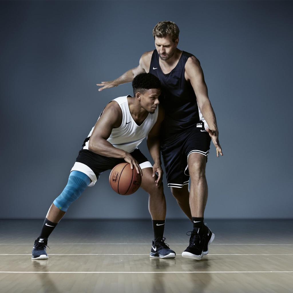 BAUERFEIND Sports Compression Knee Made in General Medical Compression Muscle Activation and Knee Stabilization Support, Germany, Device, (Pink,