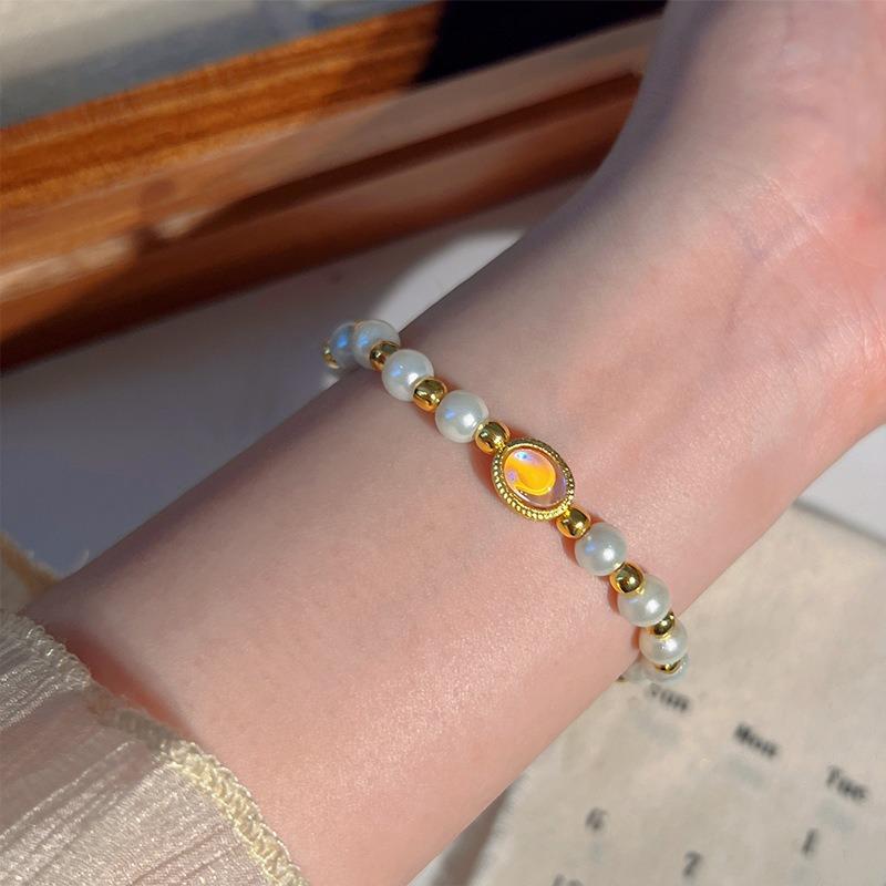 Bracelet Perle Irregulière Forme Spéciale Française Bracelet Femmes Niche Luxe Léger Exquis Doré Demi-Bracelet Bracelet Accessoires