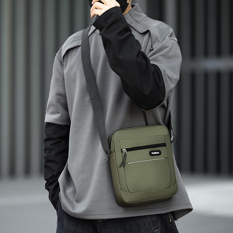 Vielseitige Oxford Umhängetasche - Herren Business Casual Sling für tägliche Pendel-Essentials